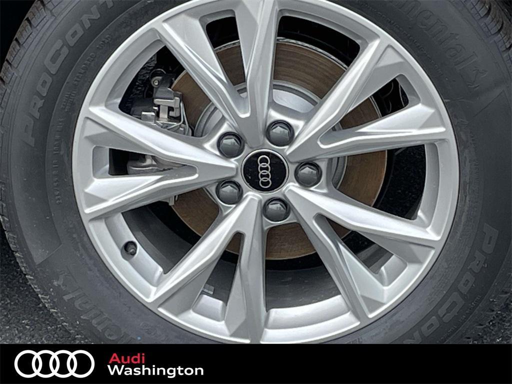 new 2025 Audi Q3 car, priced at $45,690