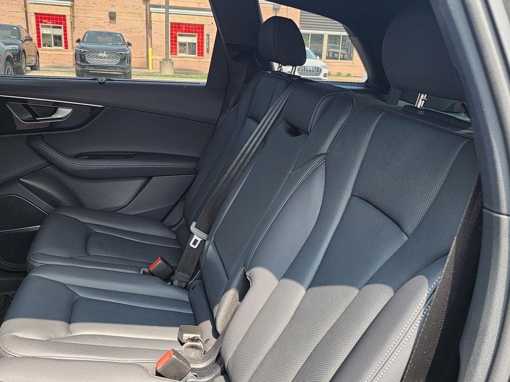 used 2025 Audi Q7 car, priced at $67,500