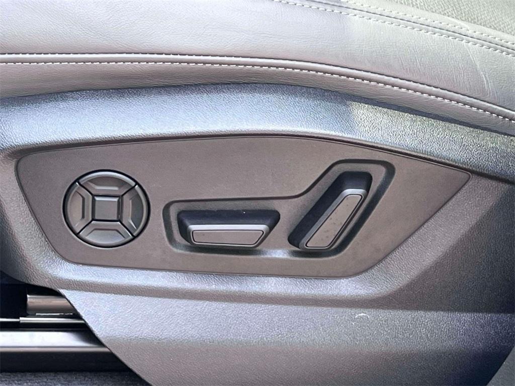used 2025 Audi Q7 car, priced at $69,830