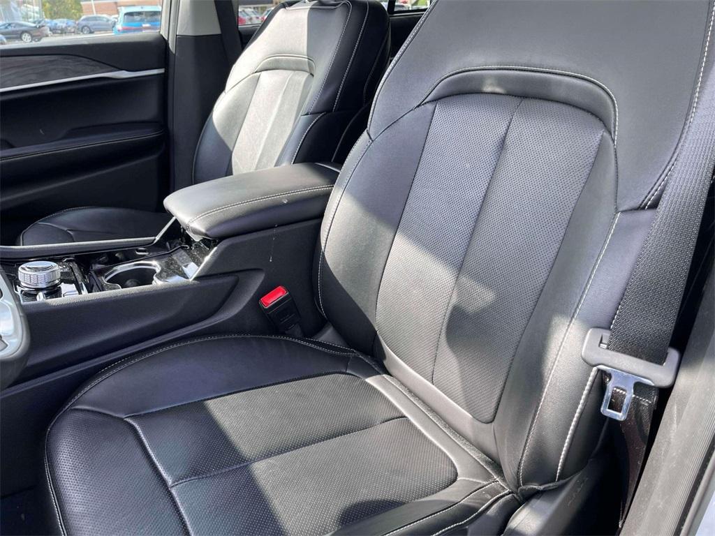 used 2023 Jeep Grand Cherokee 4xe car, priced at $29,650