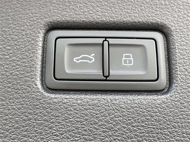 used 2022 Audi SQ5 car, priced at $43,500