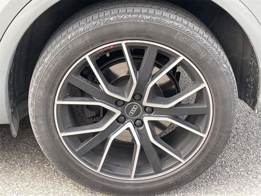 used 2022 Audi SQ5 car, priced at $43,901