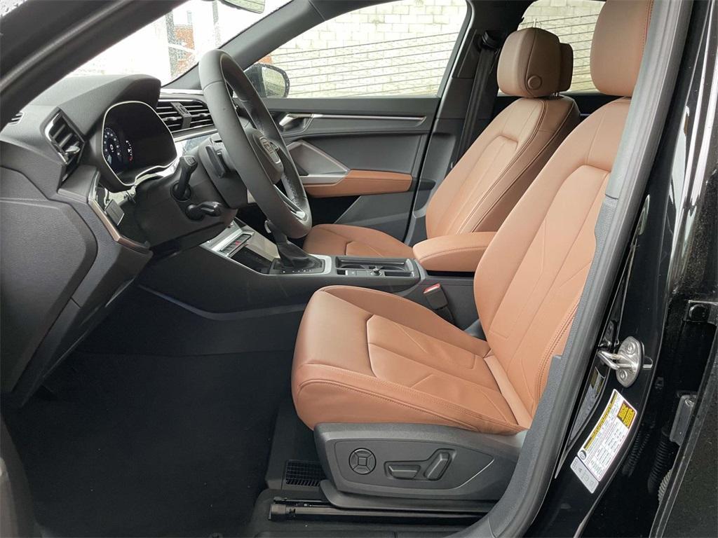 new 2025 Audi Q3 car, priced at $45,235