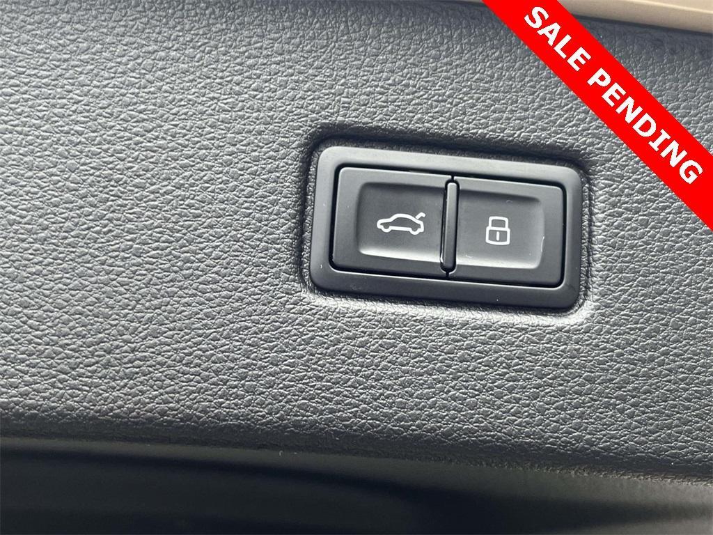 used 2025 Audi Q7 car, priced at $56,299