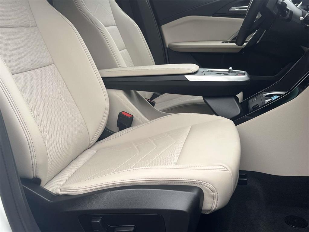 used 2025 BMW X2 car, priced at $38,300