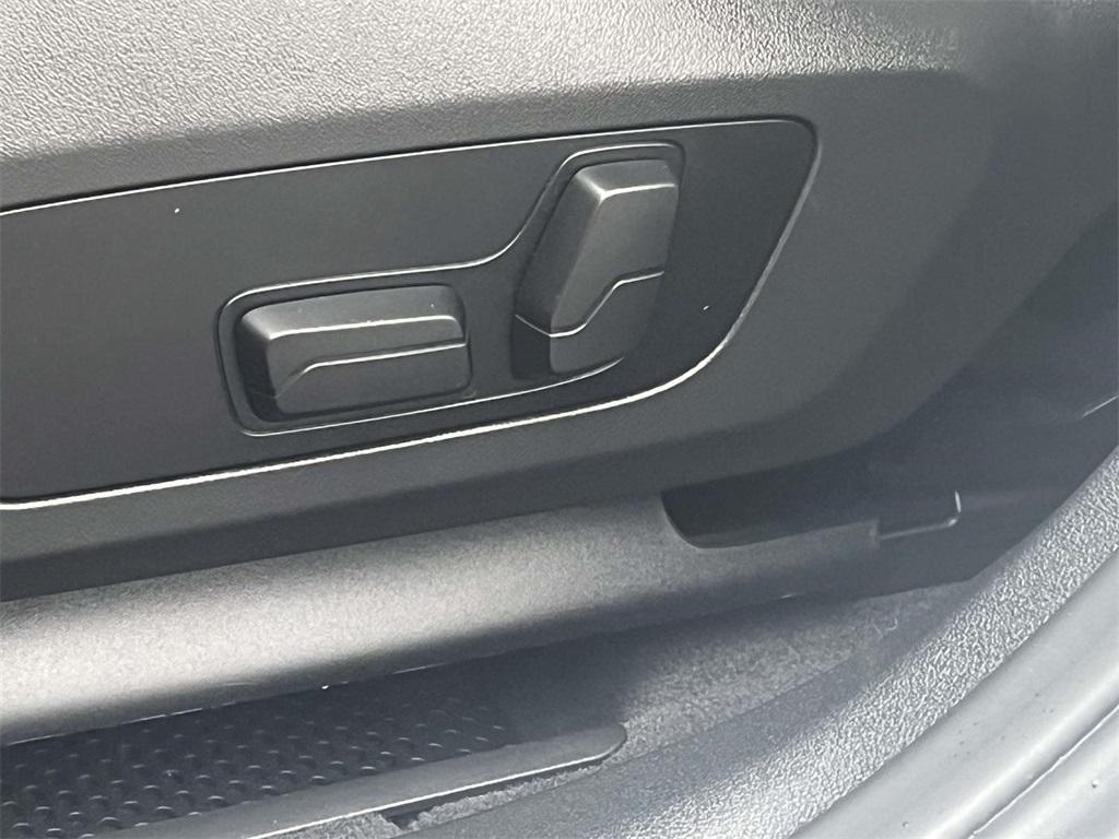 used 2025 BMW X2 car, priced at $38,300