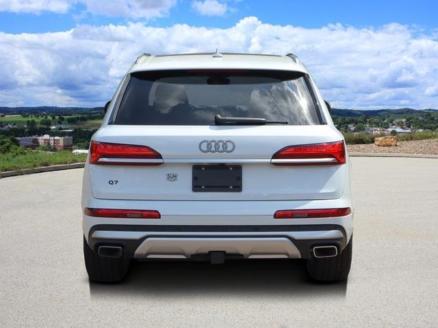 new 2025 Audi Q7 car, priced at $76,025