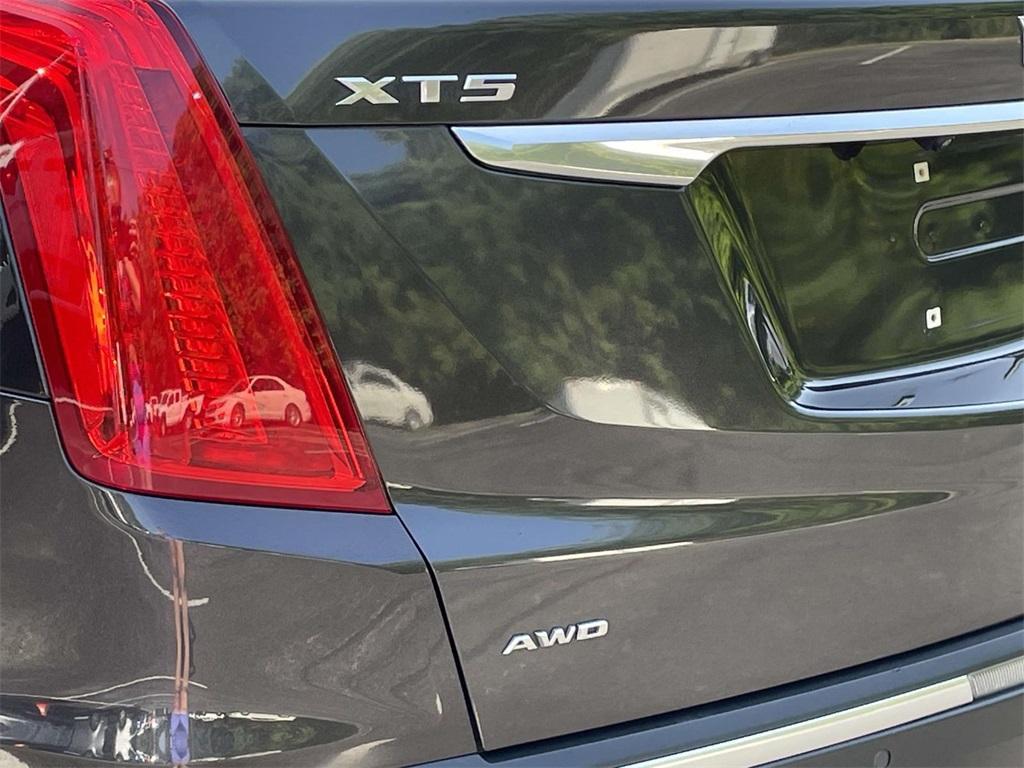 used 2018 Cadillac XT5 car, priced at $18,290