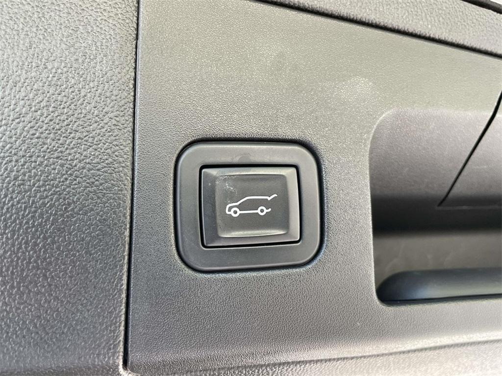 used 2018 Cadillac XT5 car, priced at $18,290