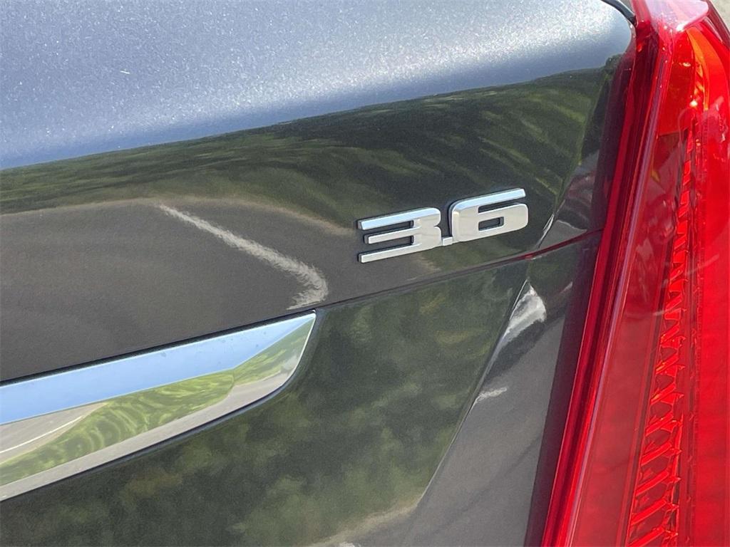 used 2018 Cadillac XT5 car, priced at $18,290