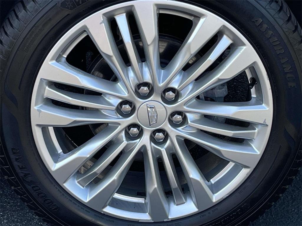 used 2018 Cadillac XT5 car, priced at $18,290