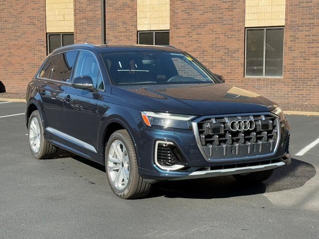 new 2025 Audi Q7 car, priced at $75,800