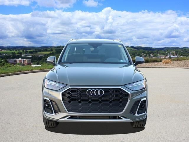 new 2025 Audi Q5 car, priced at $70,350