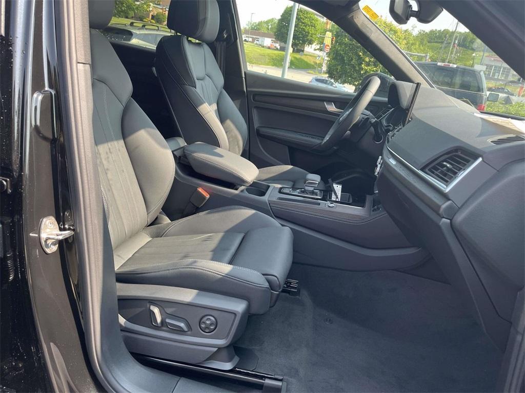 new 2025 Audi Q5 car, priced at $68,565