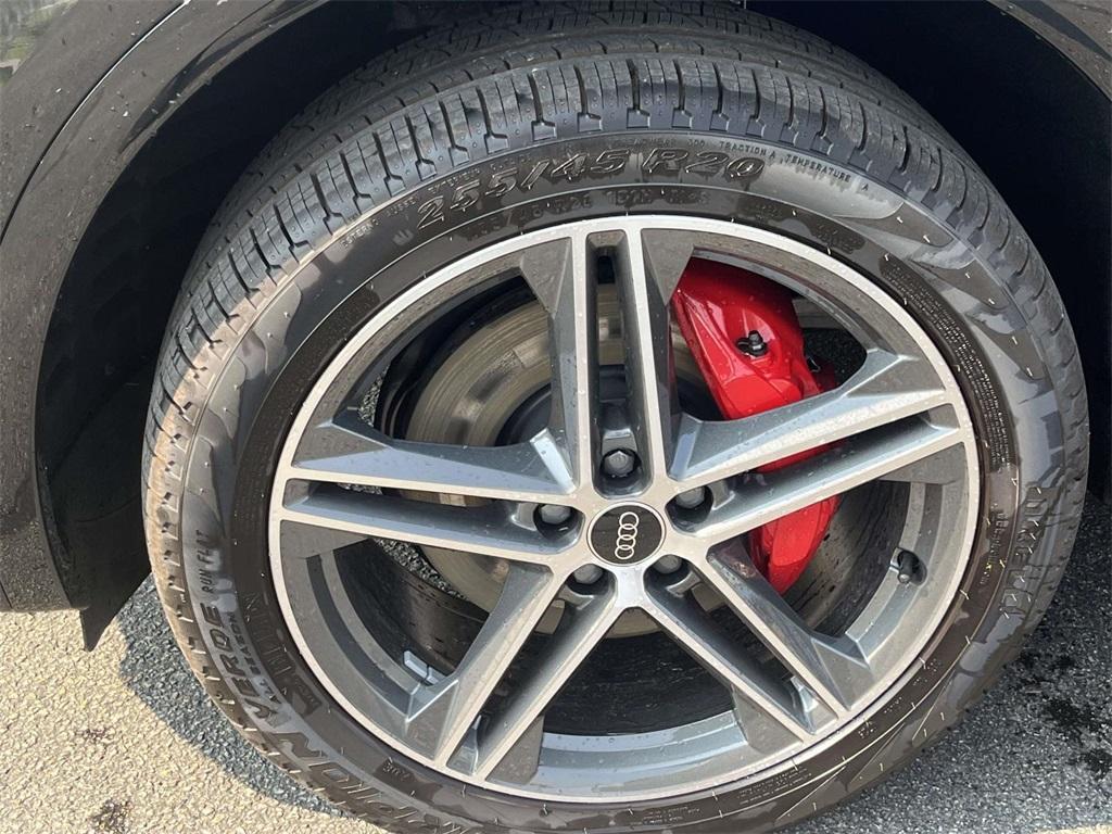 new 2025 Audi Q5 car, priced at $68,565