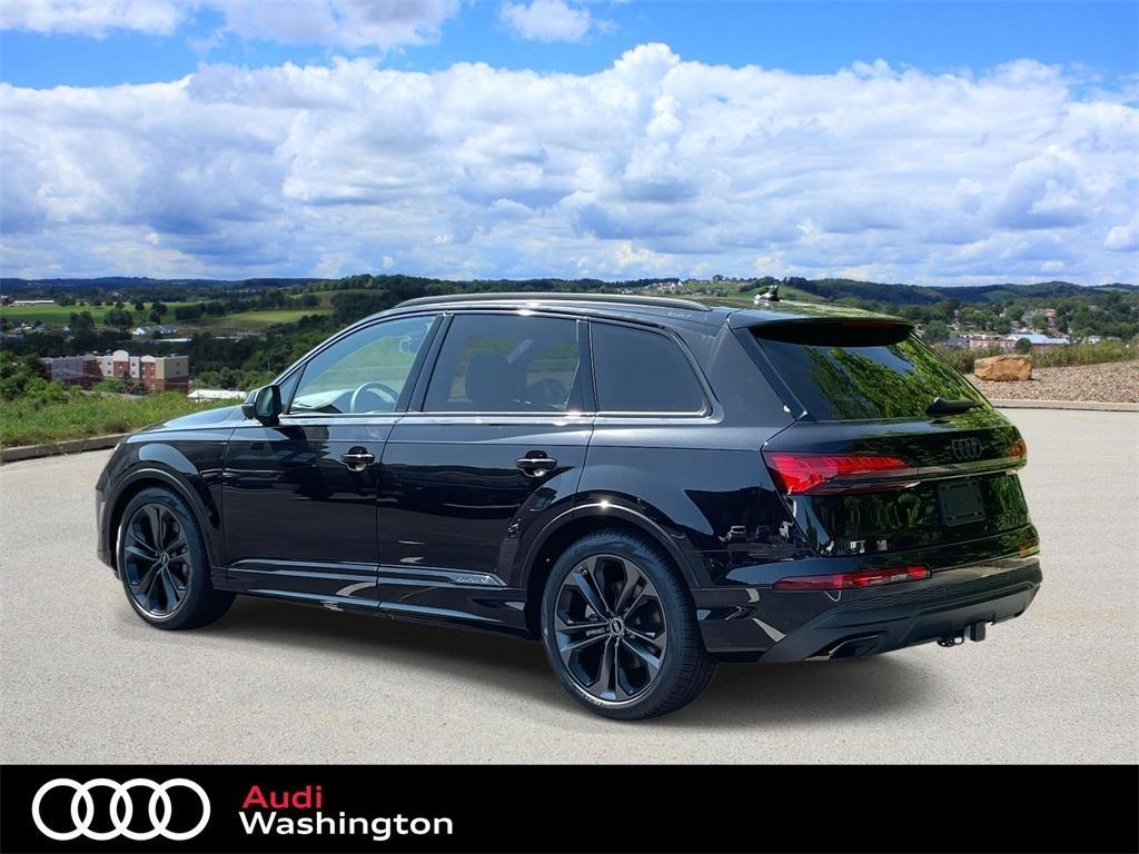 new 2025 Audi Q7 car, priced at $77,670