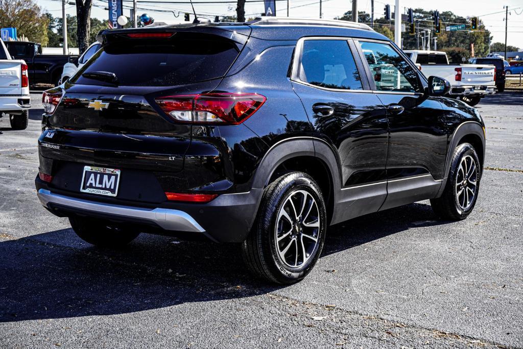 new 2026 Chevrolet TrailBlazer car, priced at $27,197