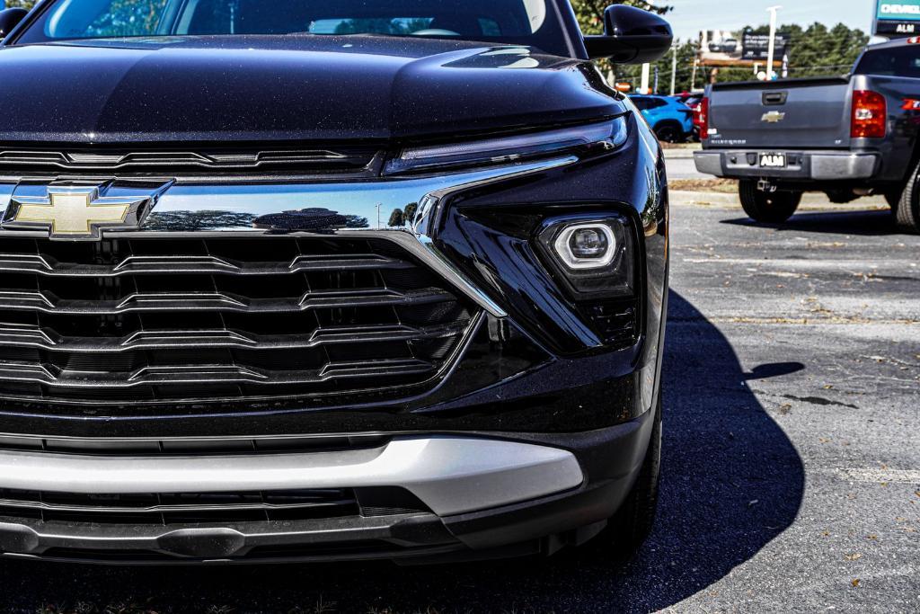 new 2026 Chevrolet TrailBlazer car, priced at $27,197