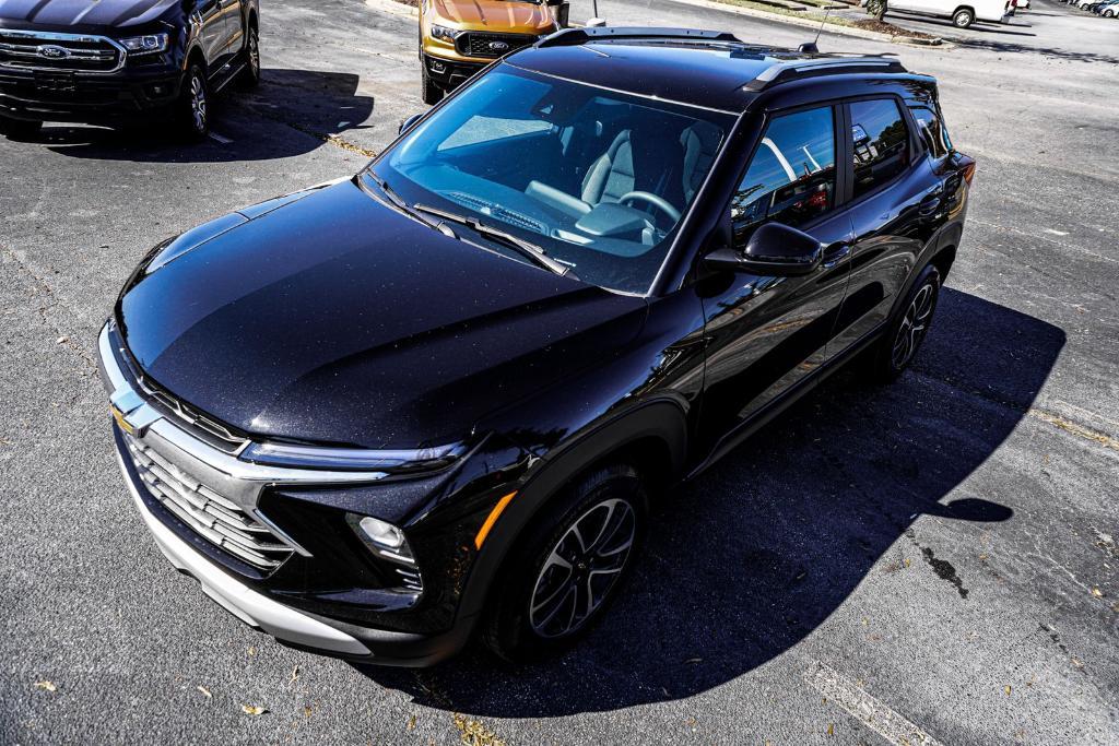 new 2026 Chevrolet TrailBlazer car, priced at $27,197