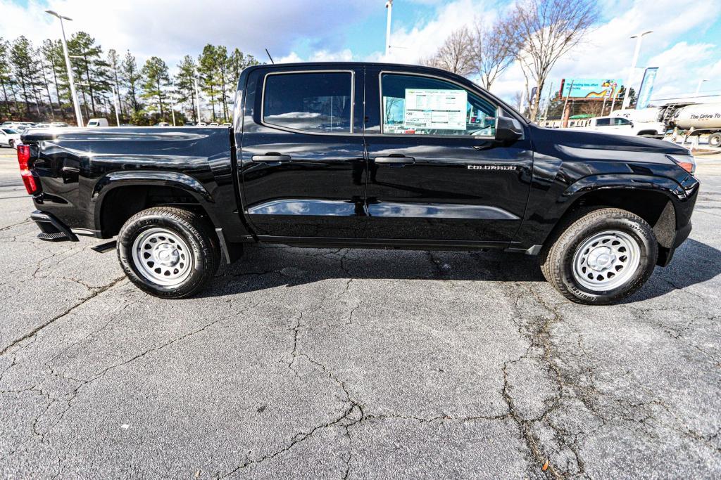 new 2025 Chevrolet Colorado car, priced at $33,160