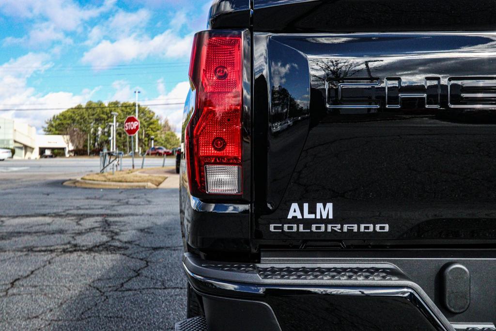 new 2025 Chevrolet Colorado car, priced at $33,160