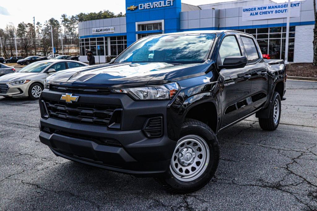 new 2025 Chevrolet Colorado car, priced at $33,160