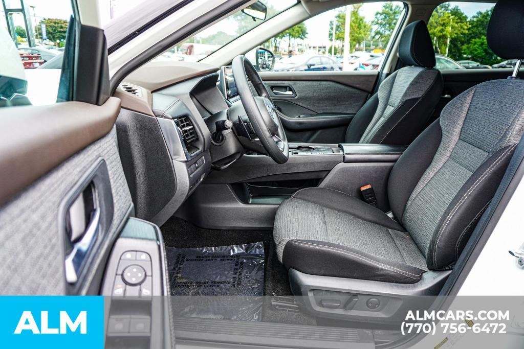 used 2021 Nissan Rogue car, priced at $18,260