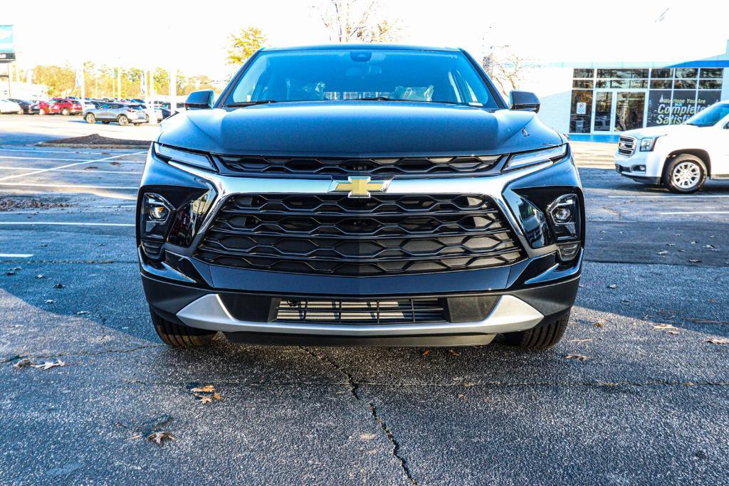 new 2025 Chevrolet Blazer car, priced at $32,101