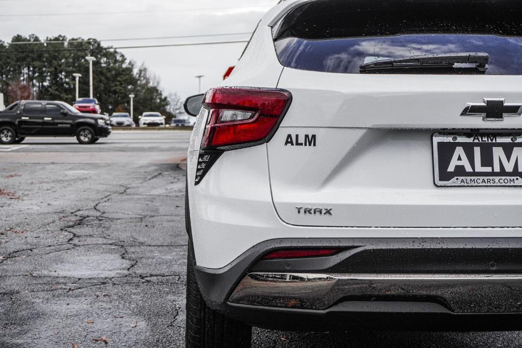new 2026 Chevrolet Trax car, priced at $27,276