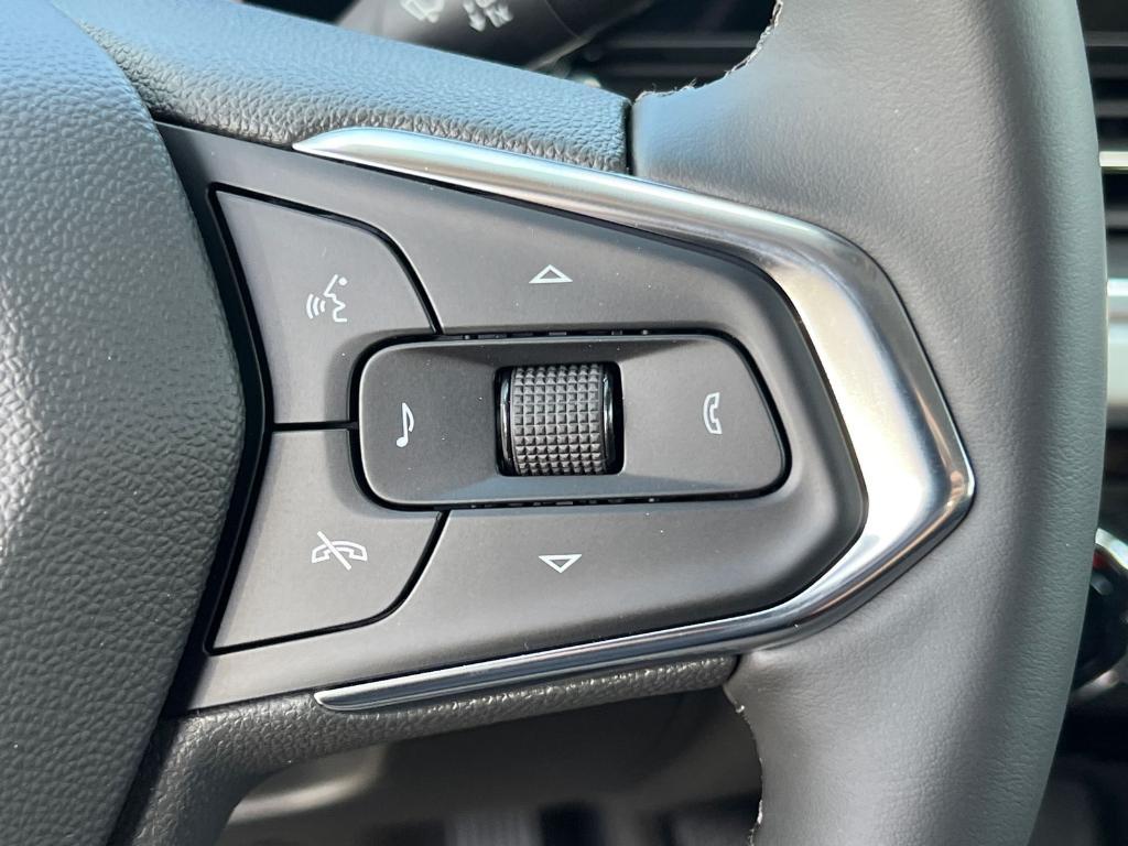 new 2025 Chevrolet Trax car, priced at $23,485