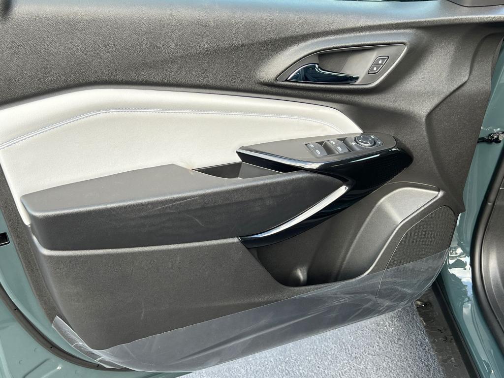 new 2025 Chevrolet Trax car, priced at $23,485