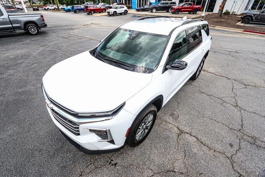 new 2025 Chevrolet Traverse car, priced at $42,392
