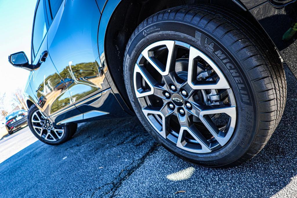 new 2025 Chevrolet Blazer car, priced at $40,543