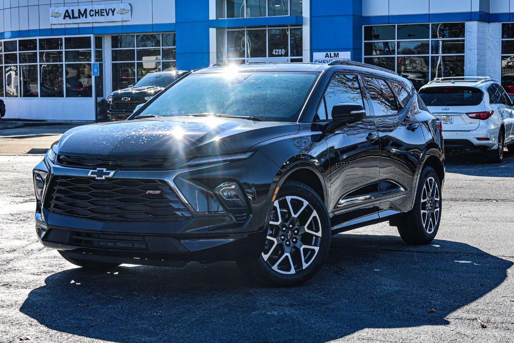 new 2025 Chevrolet Blazer car, priced at $40,543