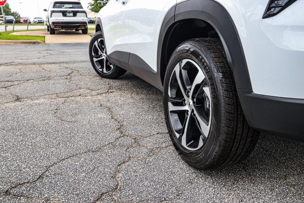 new 2025 Chevrolet Trax car, priced at $24,940