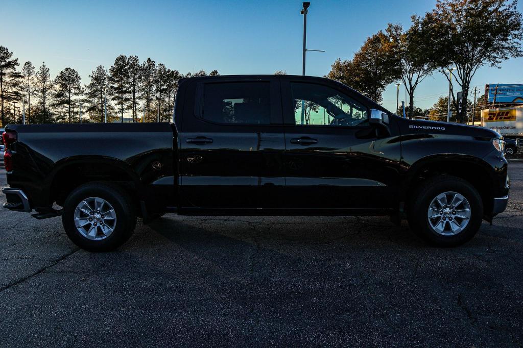 new 2025 Chevrolet Silverado 1500 car, priced at $49,177