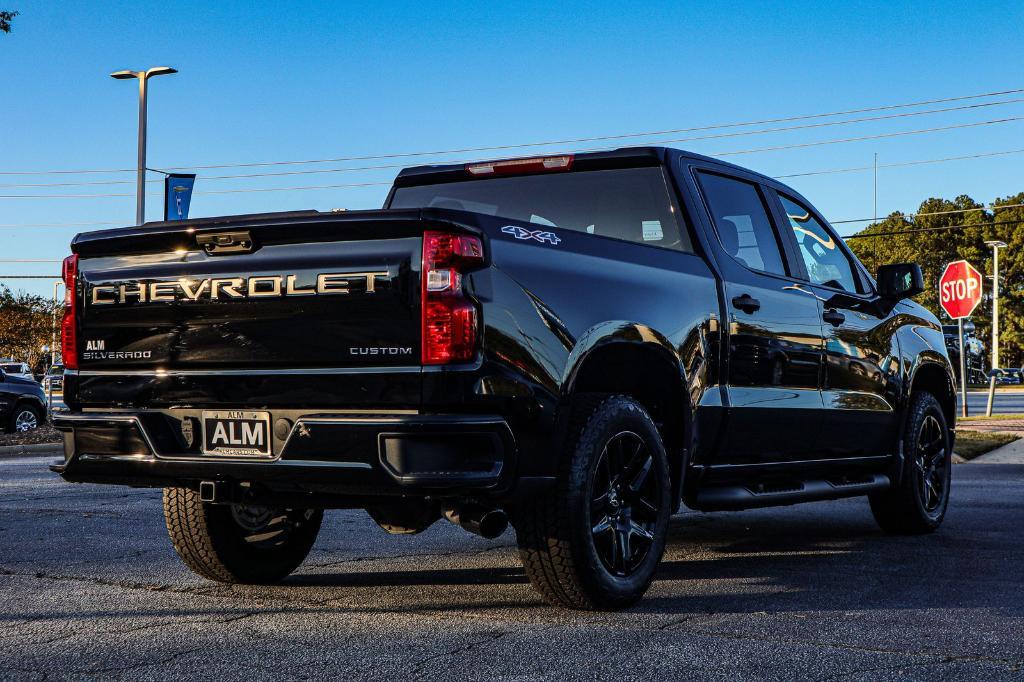 new 2025 Chevrolet Silverado 1500 car, priced at $45,395