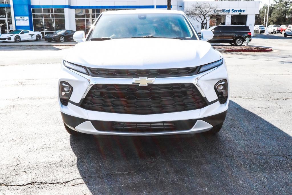 new 2025 Chevrolet Blazer car, priced at $34,101