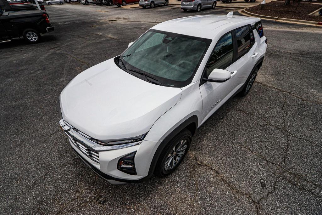 new 2026 Chevrolet Equinox car, priced at $30,245