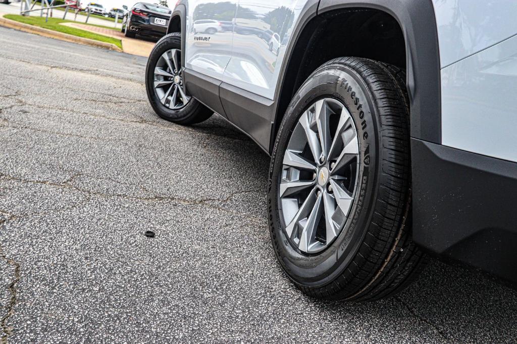 new 2026 Chevrolet Equinox car, priced at $30,245