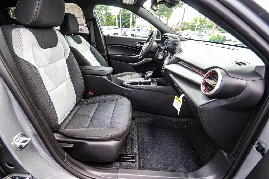 new 2025 Chevrolet Trax car, priced at $23,021