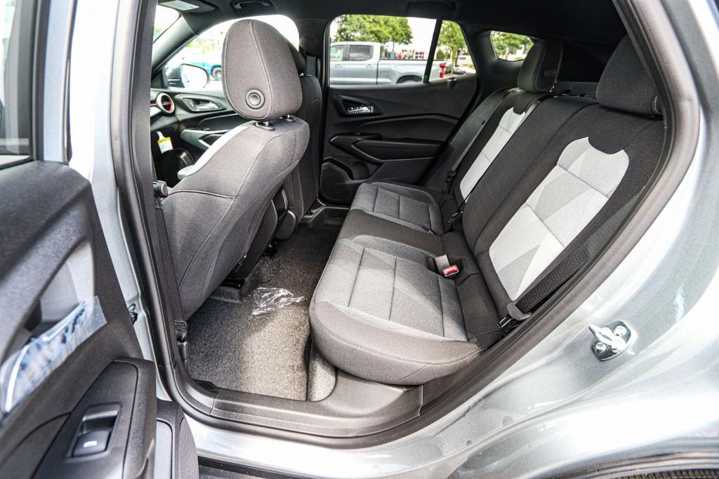 new 2025 Chevrolet Trax car, priced at $23,021