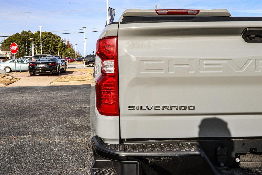 new 2025 Chevrolet Silverado 1500 car, priced at $48,900