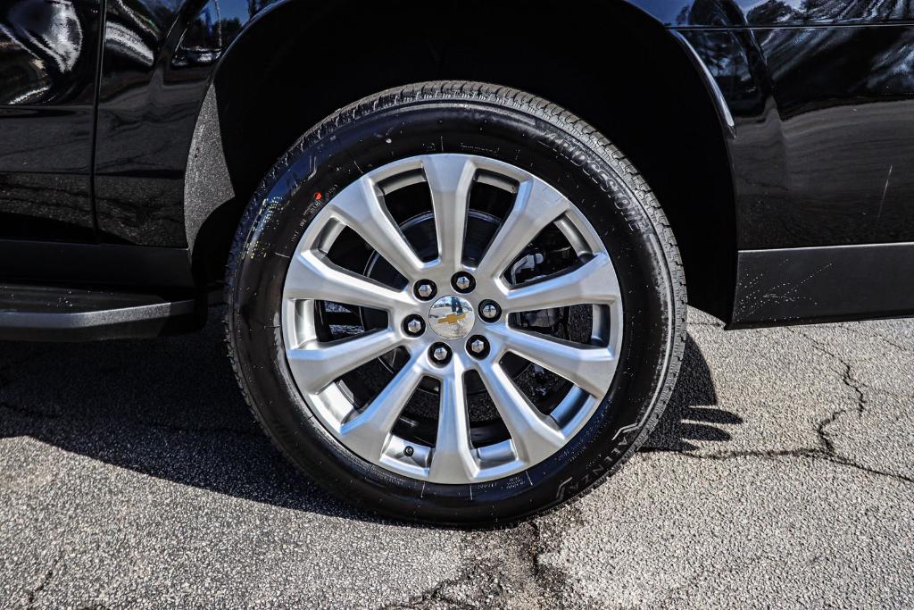 new 2025 Chevrolet Suburban car, priced at $79,824