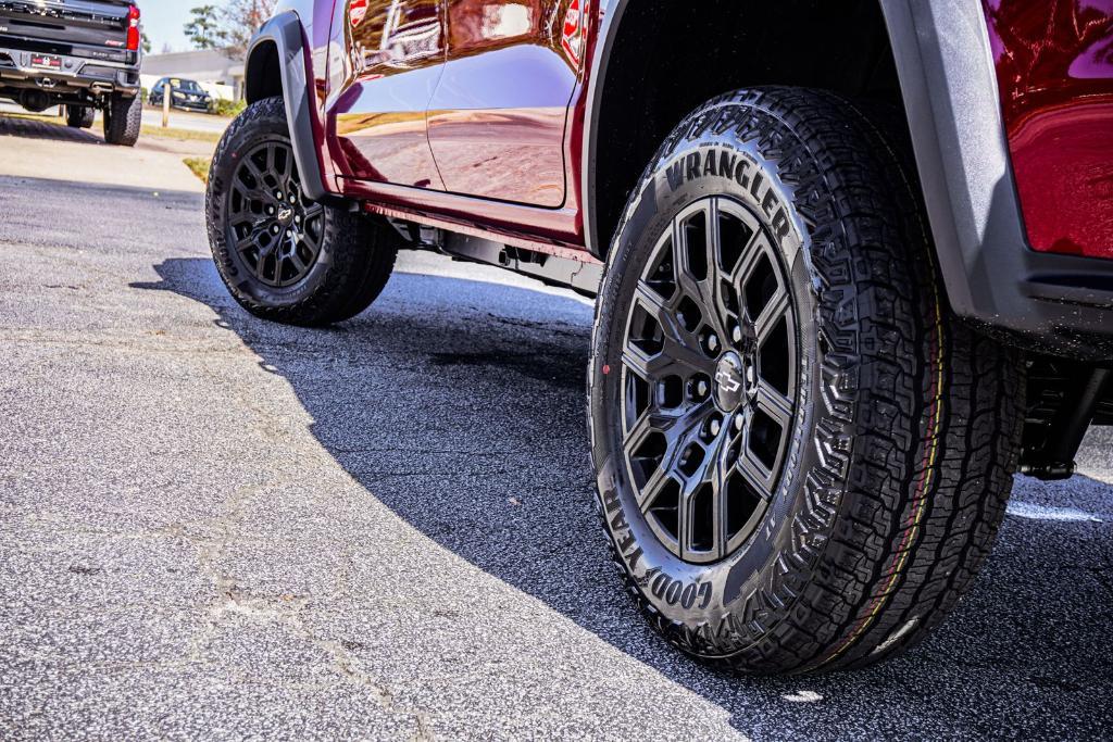 new 2026 Chevrolet Colorado car, priced at $44,048