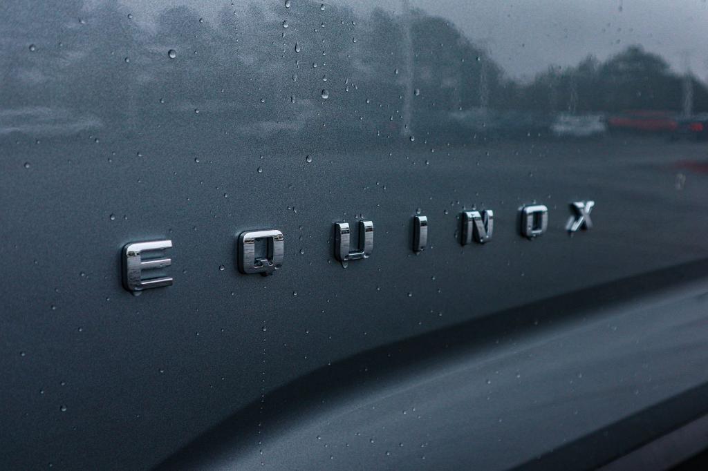 new 2025 Chevrolet Equinox car, priced at $30,572