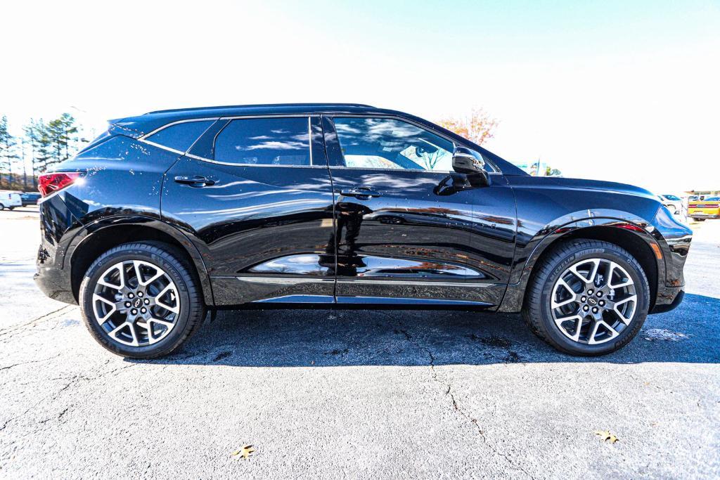 new 2025 Chevrolet Blazer car, priced at $40,543