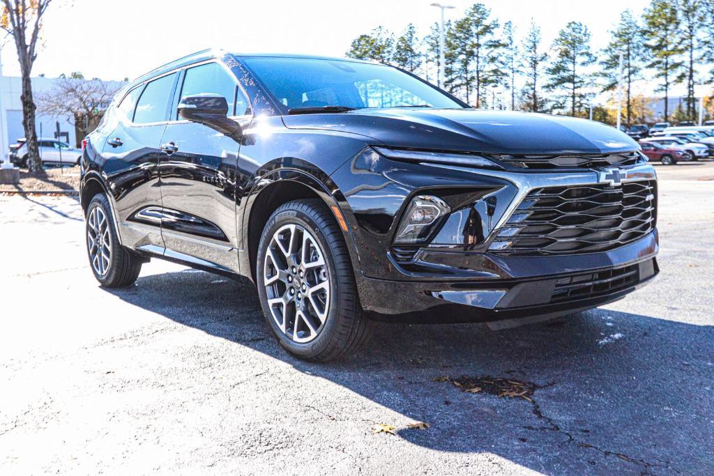 new 2025 Chevrolet Blazer car, priced at $40,543