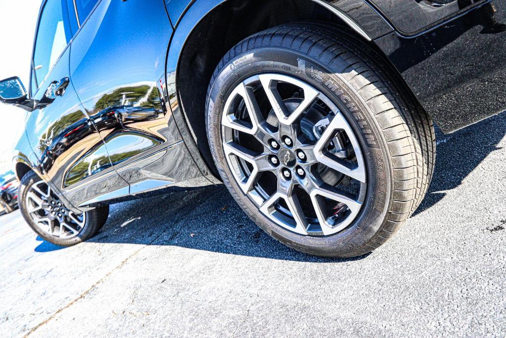 new 2025 Chevrolet Blazer car, priced at $40,543