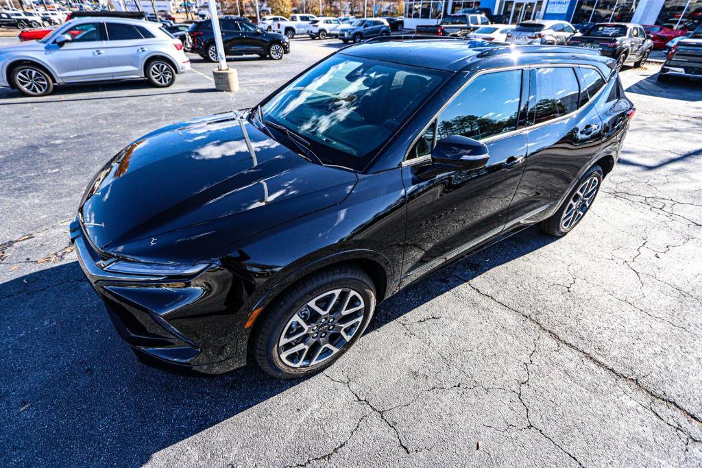 new 2025 Chevrolet Blazer car, priced at $40,543